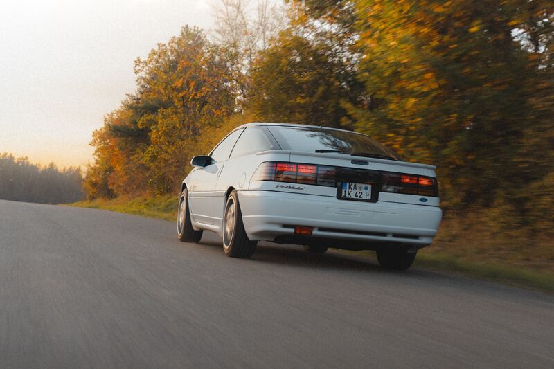 Datei:Ford Probe Weiss HeckRolling.jpg